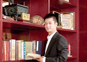 鑫華的自動(dòng)點(diǎn)膠機(jī)產(chǎn)品質(zhì)量穩(wěn)定，經(jīng)久耐用